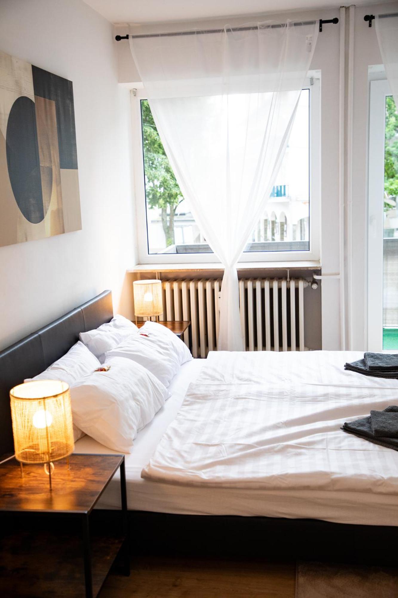 Апартаменты Me Living Innenstadt 10 Meter Balkon *